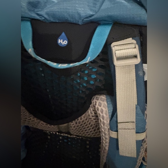 Osprey Aura AG 50 Women’s main image 8